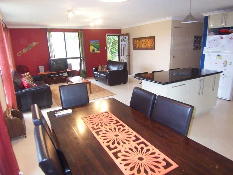 6 Kumbellin Glen, Ocean Shores NSW 2483