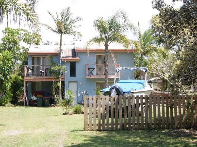 14 Pacific Esplanade, South Golden Beach NSW 2483