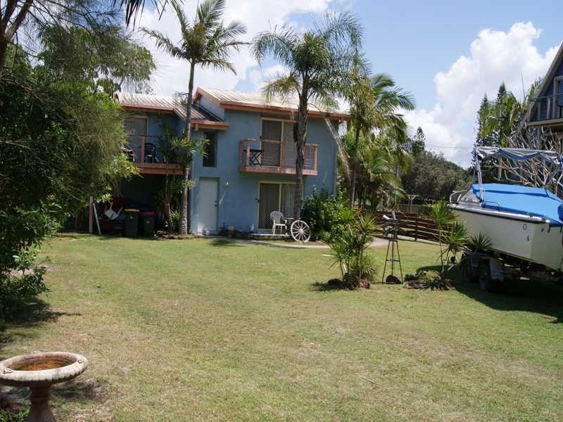 14 Pacific Esplanade, South Golden Beach NSW 2483