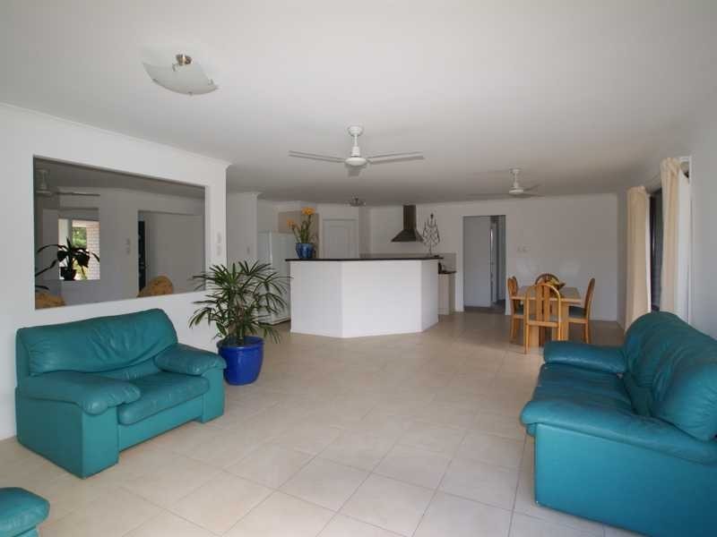 118 Shara Boulevard, Ocean Shores NSW 2483