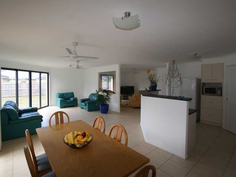 118 Shara Boulevard, Ocean Shores NSW 2483