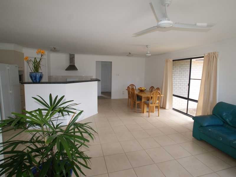 118 Shara Boulevard, Ocean Shores NSW 2483