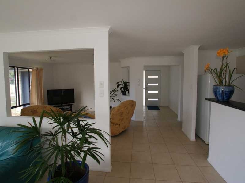 118 Shara Boulevard, Ocean Shores NSW 2483