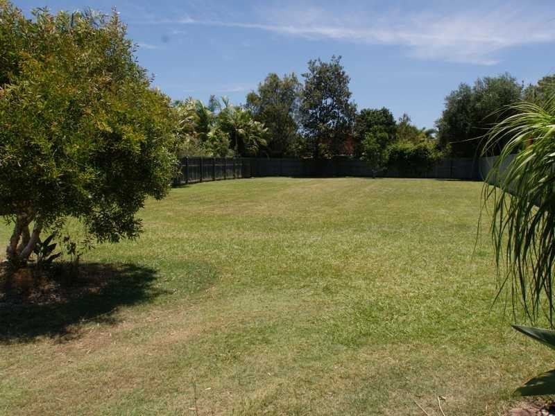 20 Muli Muli Avenue, Ocean Shores NSW 2483