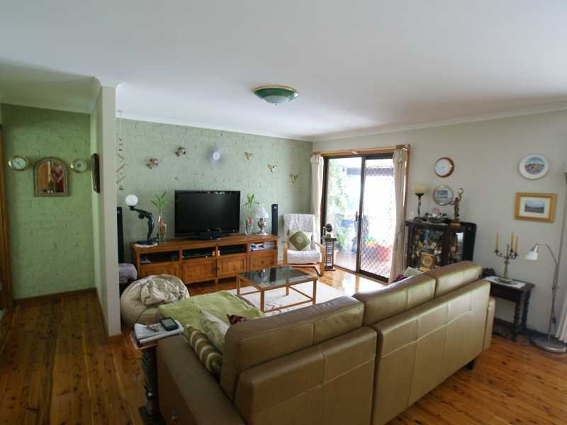 5 Gibingbell Close, Ocean Shores NSW 2483