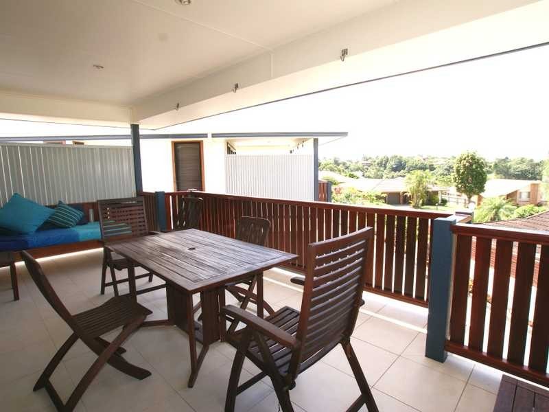 2/22 Jarrah Crescent, Ocean Shores NSW 2483