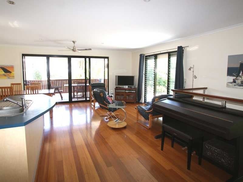 2/22 Jarrah Crescent, Ocean Shores NSW 2483