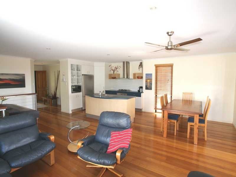 2/22 Jarrah Crescent, Ocean Shores NSW 2483