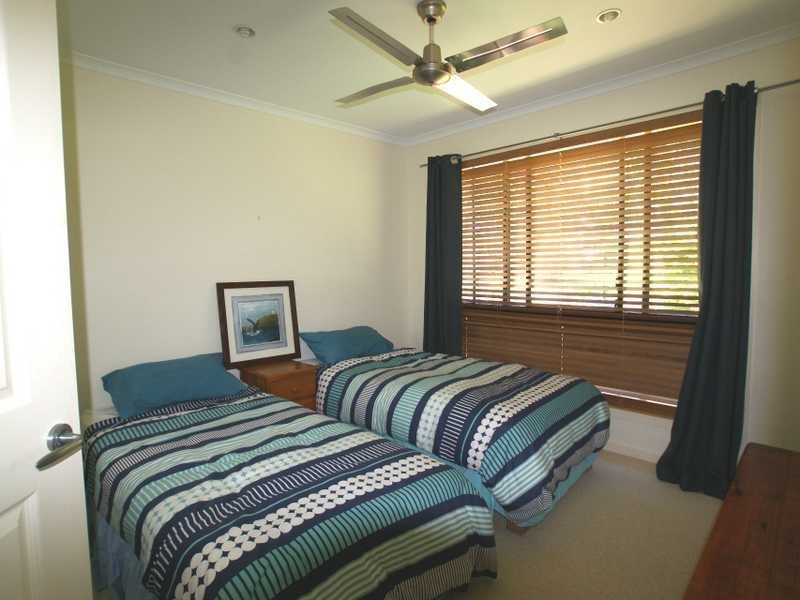 2/22 Jarrah Crescent, Ocean Shores NSW 2483