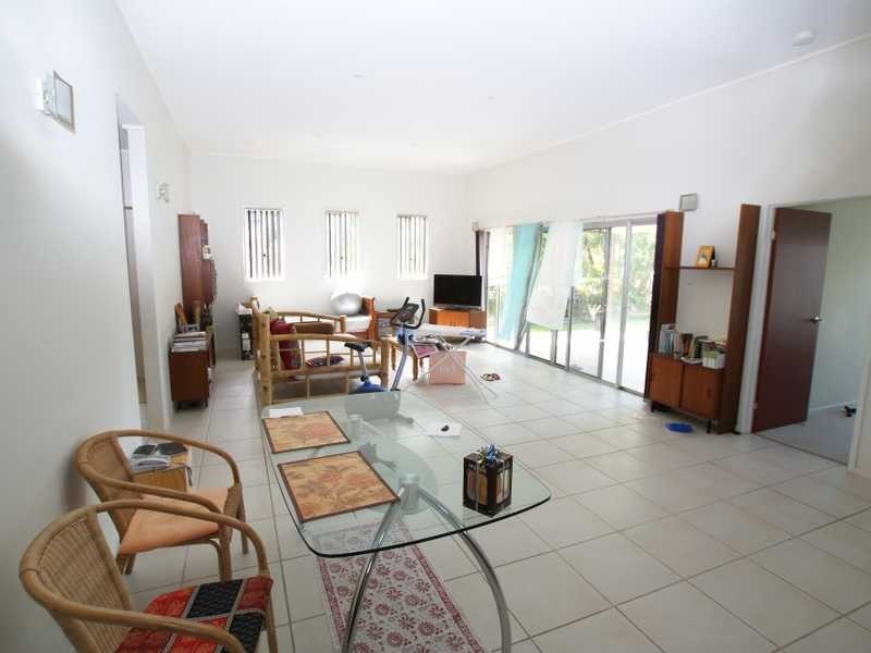 1/1 Boondoon Crescent, Ocean Shores NSW 2483