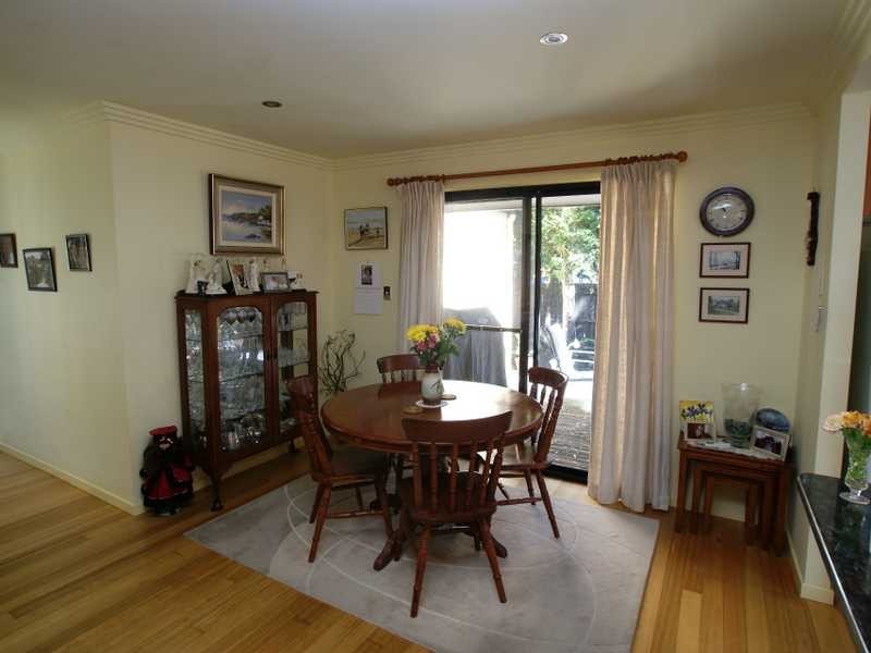 1 Barkala Court, Ocean Shores NSW 2483