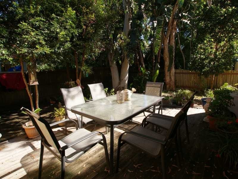 1 Barkala Court, Ocean Shores NSW 2483