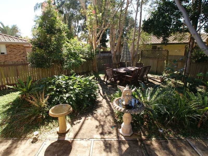 1 Barkala Court, Ocean Shores NSW 2483