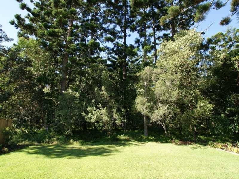 13B Boondoon Crescent, Ocean Shores NSW 2483