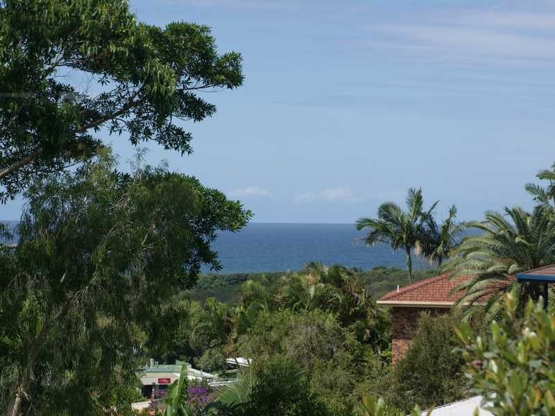 1/25 Yallakool Drive & 2/22 Jarrah Crescent, Ocean Shores NSW 2483