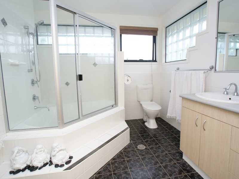 14 Muli Muli Avenue, Ocean Shores NSW 2483