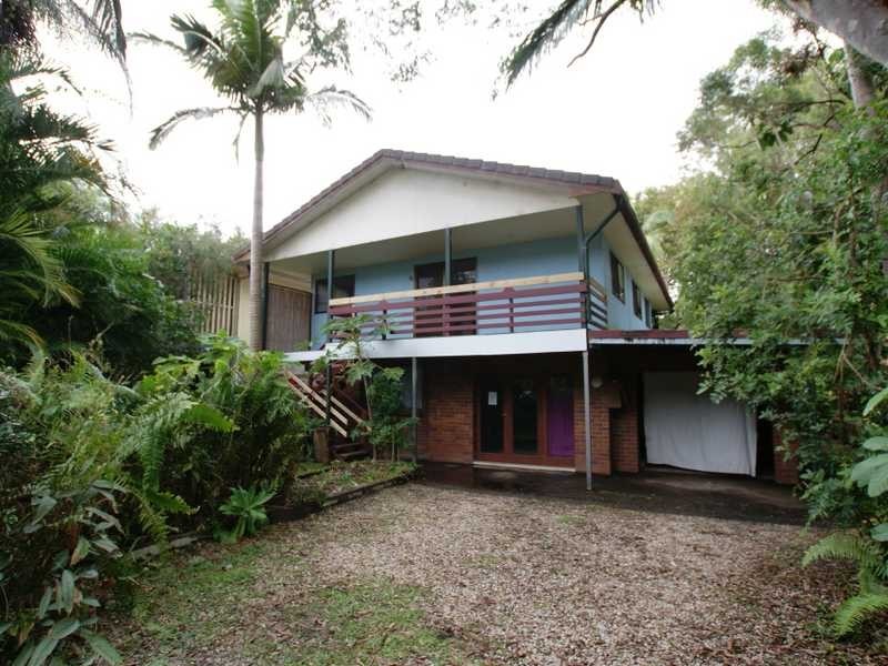 12 Robin Street, South Golden Beach NSW 2483