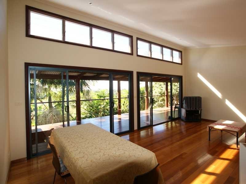 29 Yamble Drive, Ocean Shores NSW 2483