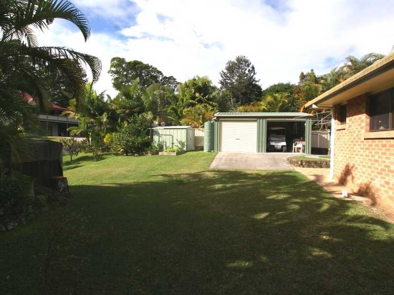1 Matong Drive, Ocean Shores NSW 2483