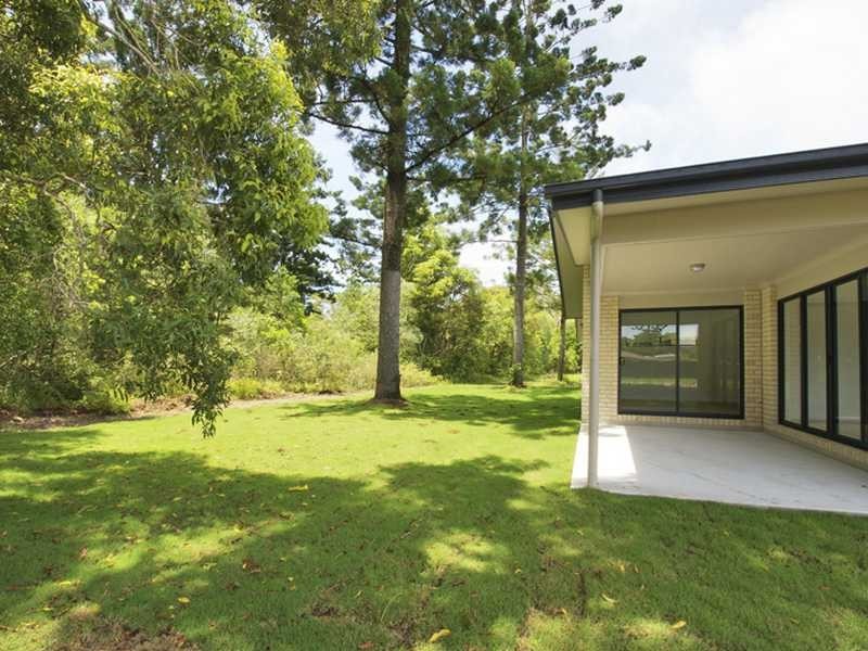 2/15 Boondoon Crescent, Ocean Shores NSW 2483