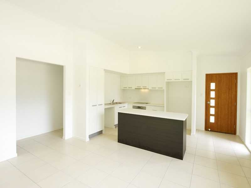 2/15 Boondoon Crescent, Ocean Shores NSW 2483