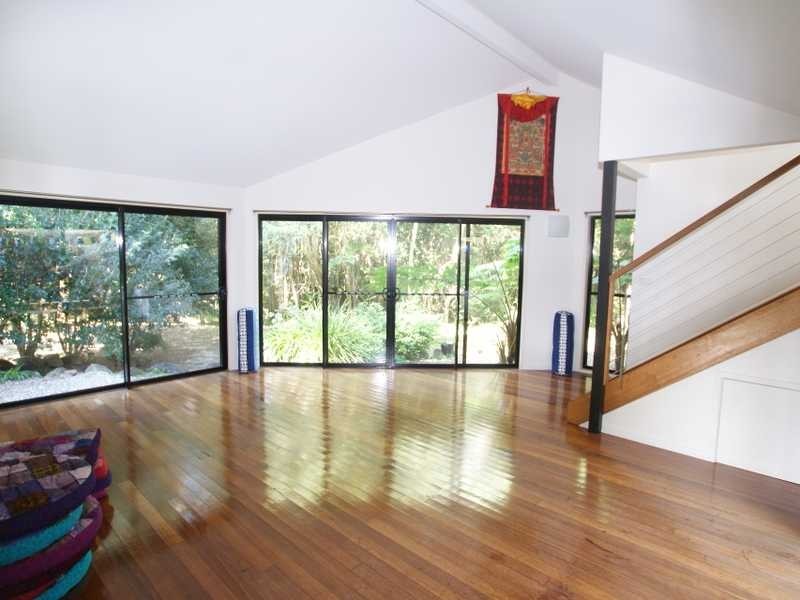 40a Hardy Avenue, Ocean Shores NSW 2483