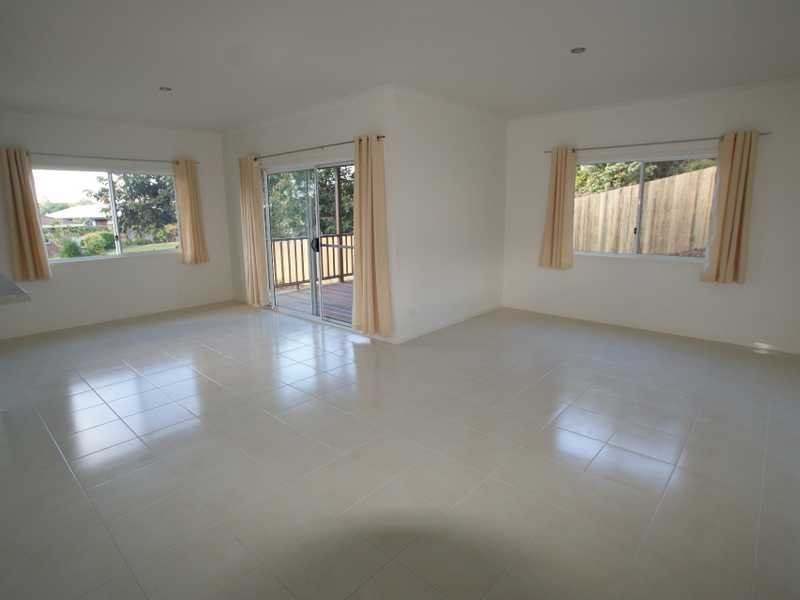 1a Namoi Glen, Ocean Shores NSW 2483