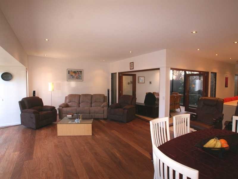 10/1 Langi Place, Ocean Shores NSW 2483