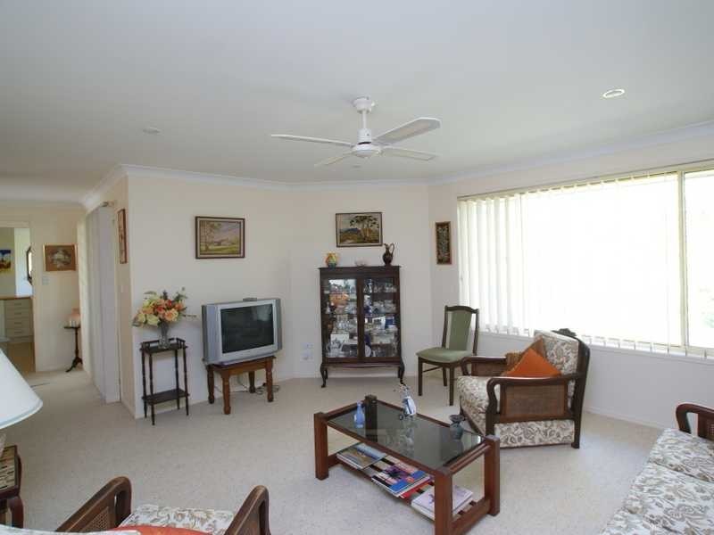 44 Balemo Drive, Ocean Shores NSW 2483