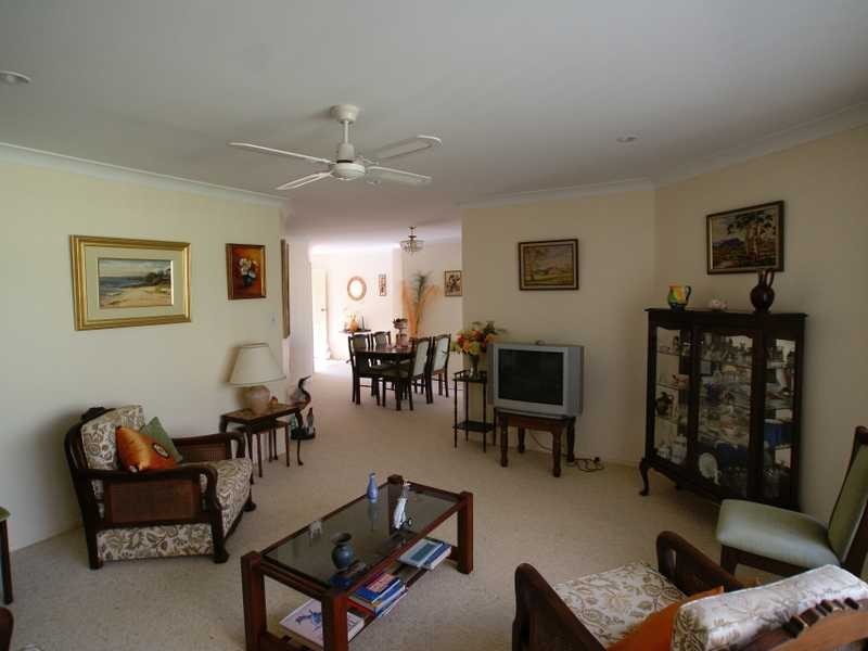 44 Balemo Drive, Ocean Shores NSW 2483