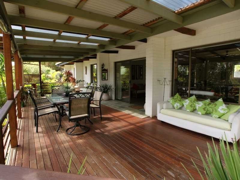 4 Narooma Drive, Ocean Shores NSW 2483