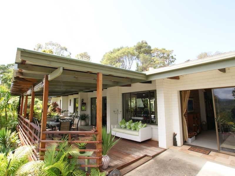 4 Narooma Drive, Ocean Shores NSW 2483