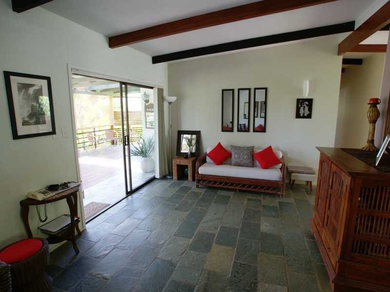 4 Narooma Drive, Ocean Shores NSW 2483