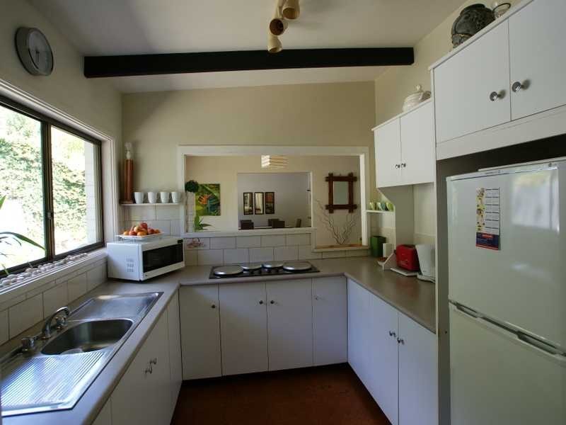 4 Narooma Drive, Ocean Shores NSW 2483