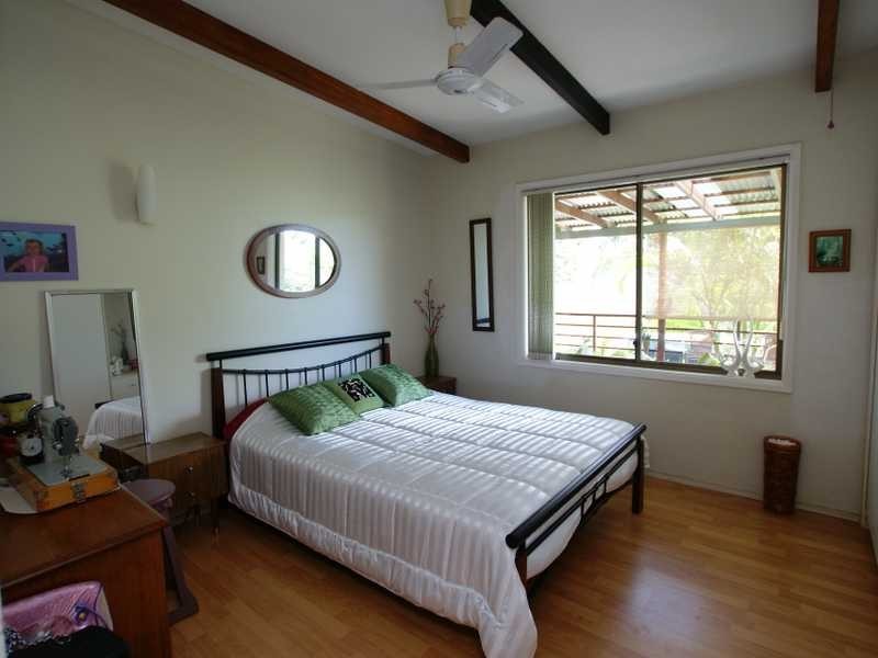 4 Narooma Drive, Ocean Shores NSW 2483