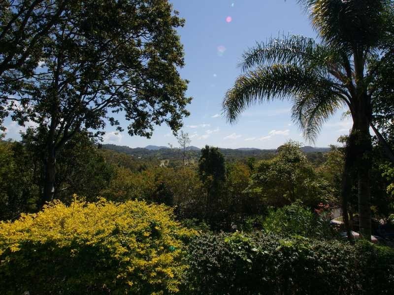 4 Narooma Drive, Ocean Shores NSW 2483