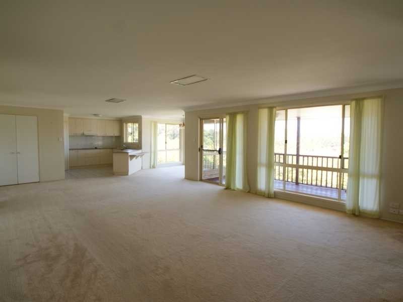 4 Goondooloo Drive, Ocean Shores NSW 2483