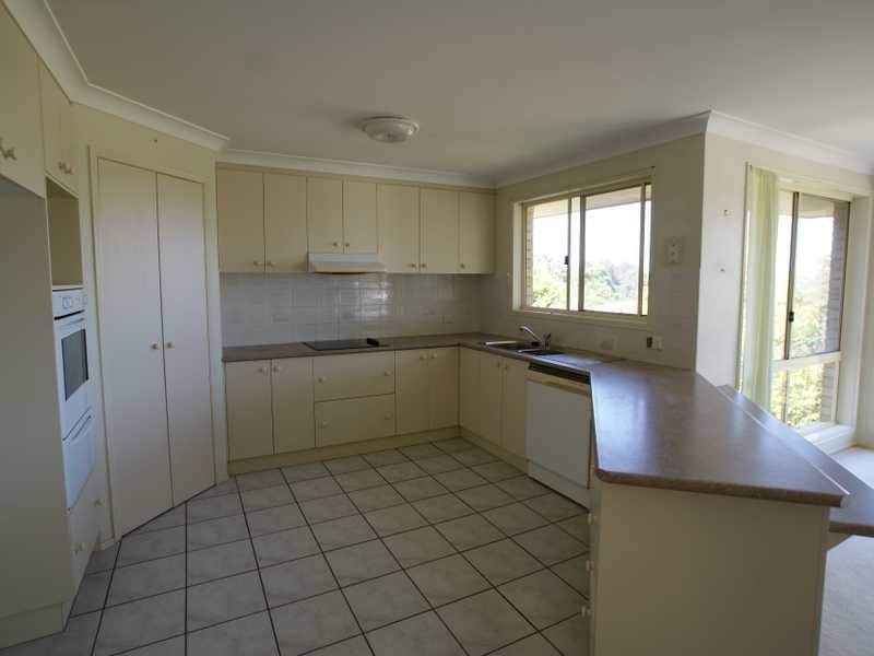 4 Goondooloo Drive, Ocean Shores NSW 2483