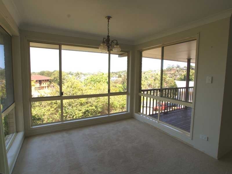 4 Goondooloo Drive, Ocean Shores NSW 2483