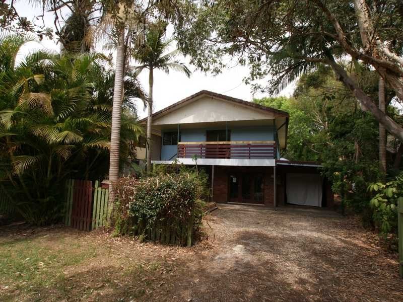 12 Robin Street, South Golden Beach NSW 2483