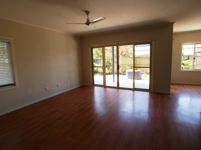 1/11 Boondoon Crescent, Ocean Shores NSW 2483