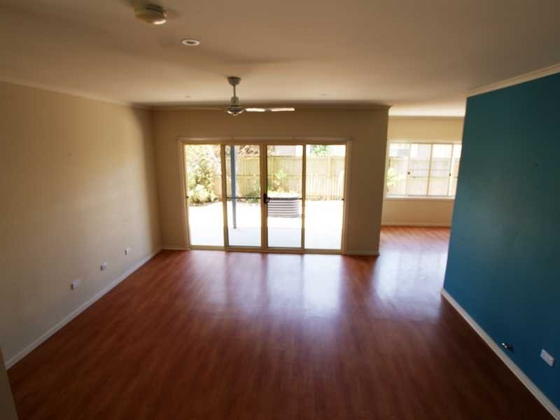 1/11 Boondoon Crescent, Ocean Shores NSW 2483