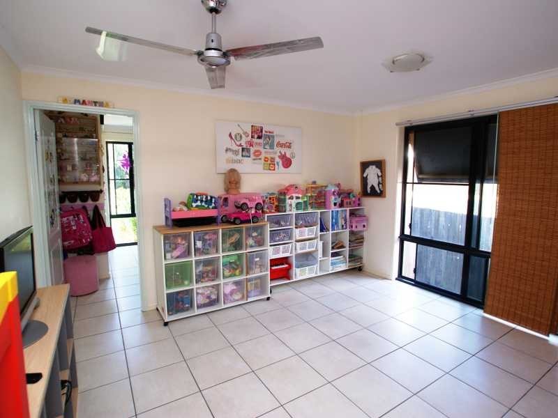 7 Barkala Court, Ocean Shores NSW 2483