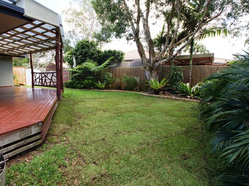 7 Barkala Court, Ocean Shores NSW 2483