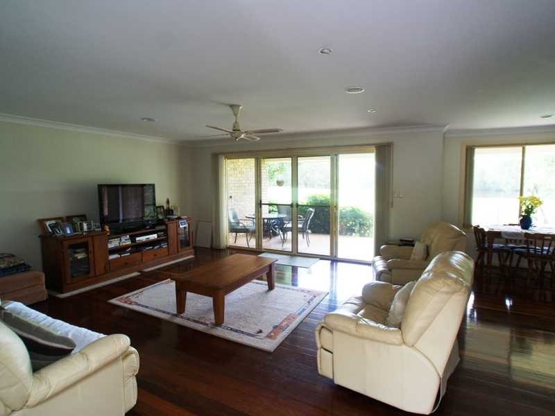 74 Balemo Drive, Ocean Shores NSW 2483