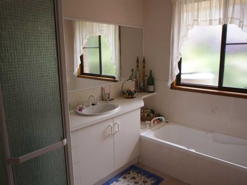 106 Balemo Drive, Ocean Shores NSW 2483