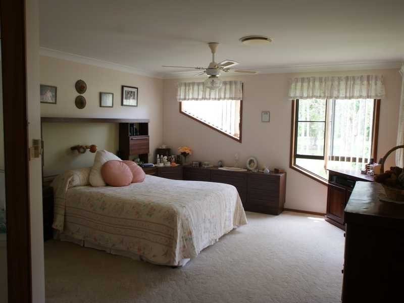 106 Balemo Drive, Ocean Shores NSW 2483