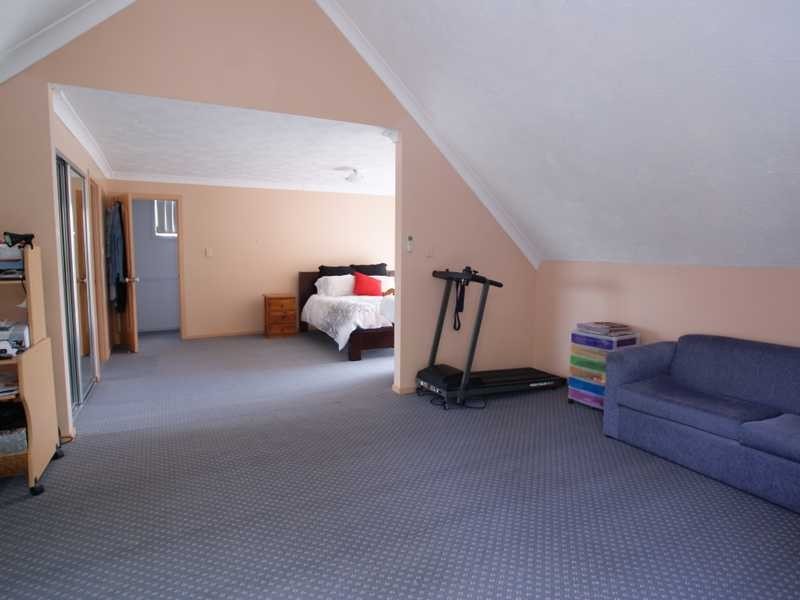 7 Narooma Drive, Ocean Shores NSW 2483