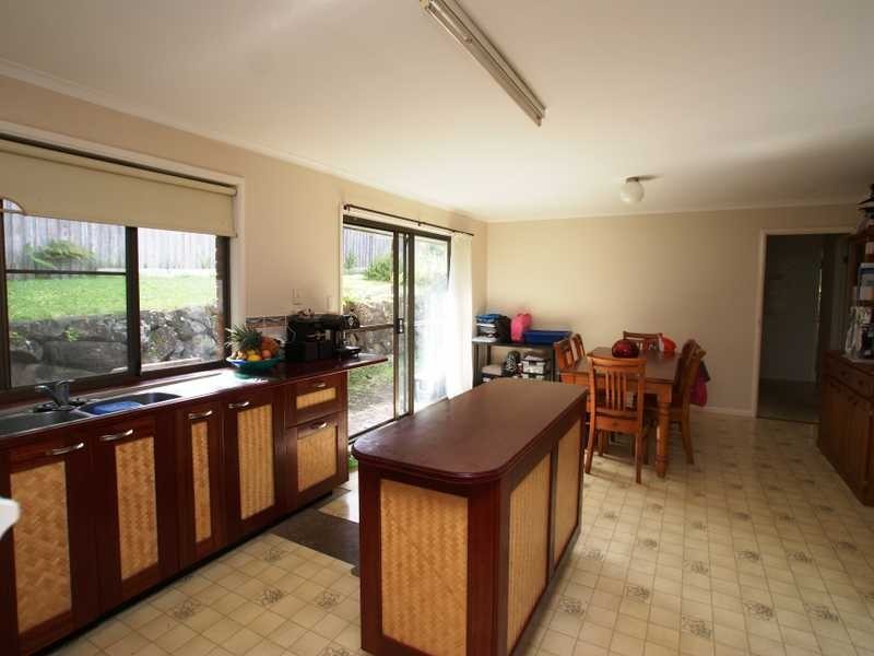 24 Bulgoon Crescent, Ocean Shores NSW 2483