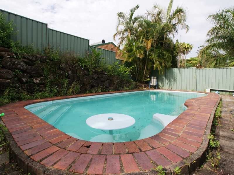 24 Bulgoon Crescent, Ocean Shores NSW 2483